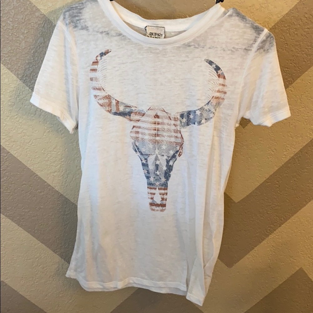 Size medium modish rebel skull shirt